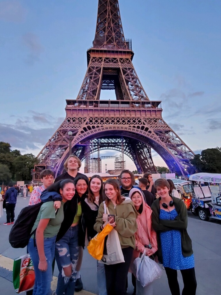 students at the Eiffel Tower 