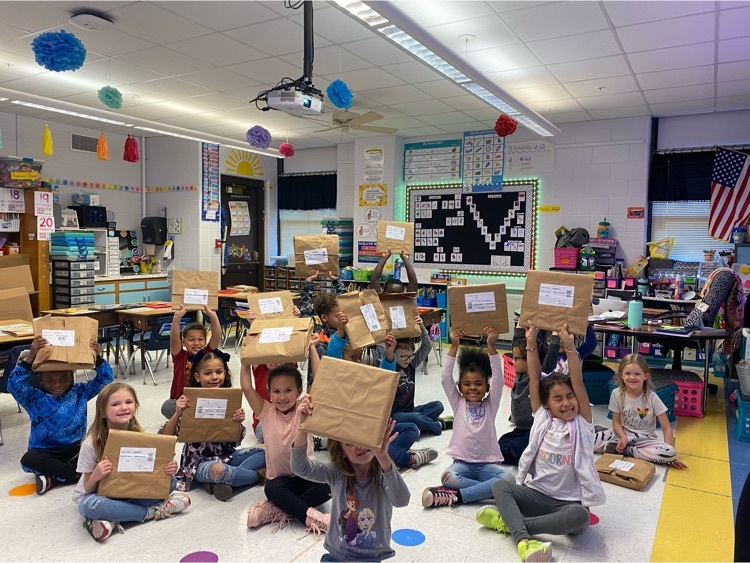 students with books 