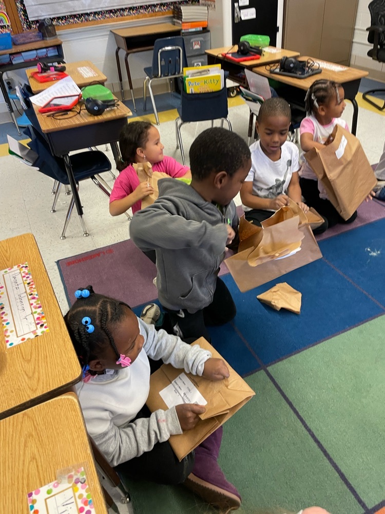 students with books 