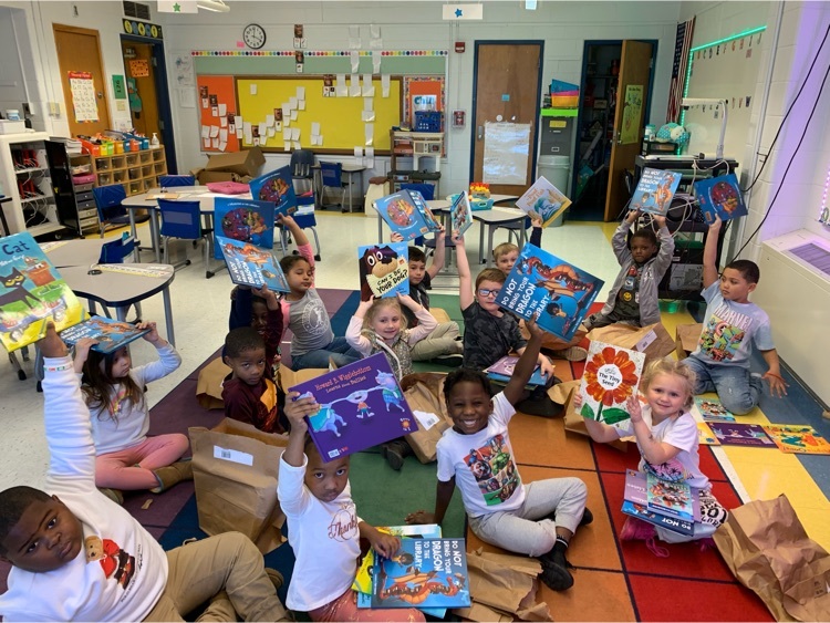 students with books 